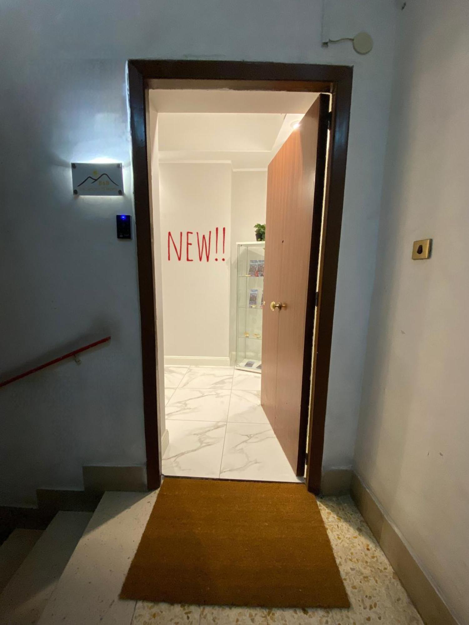 La Dimora Di Marti " Vicino Al Centro Storico Di Napoli" Bed & Breakfast Exterior foto