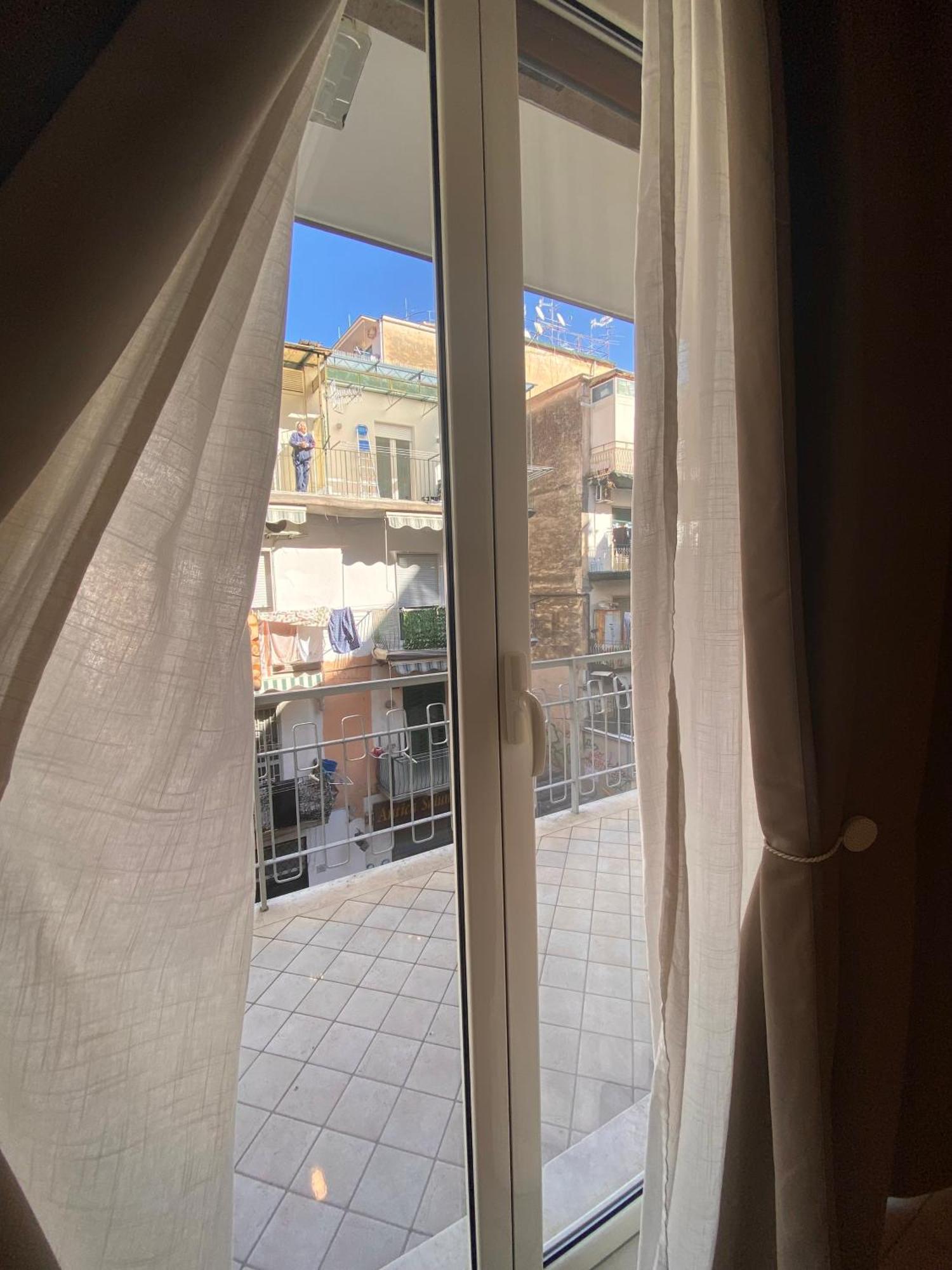 La Dimora Di Marti " Vicino Al Centro Storico Di Napoli" Bed & Breakfast Exterior foto